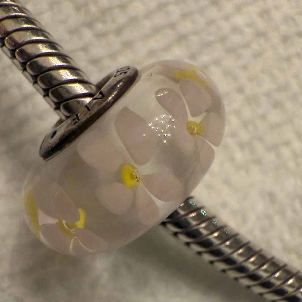 Pandora Gorgeous Murano Flower Charm